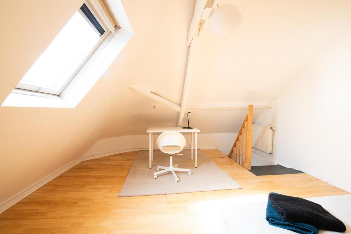 Maison Cosy 4 Chambres, Terrasse, Garage Prive Croix Luaran gambar