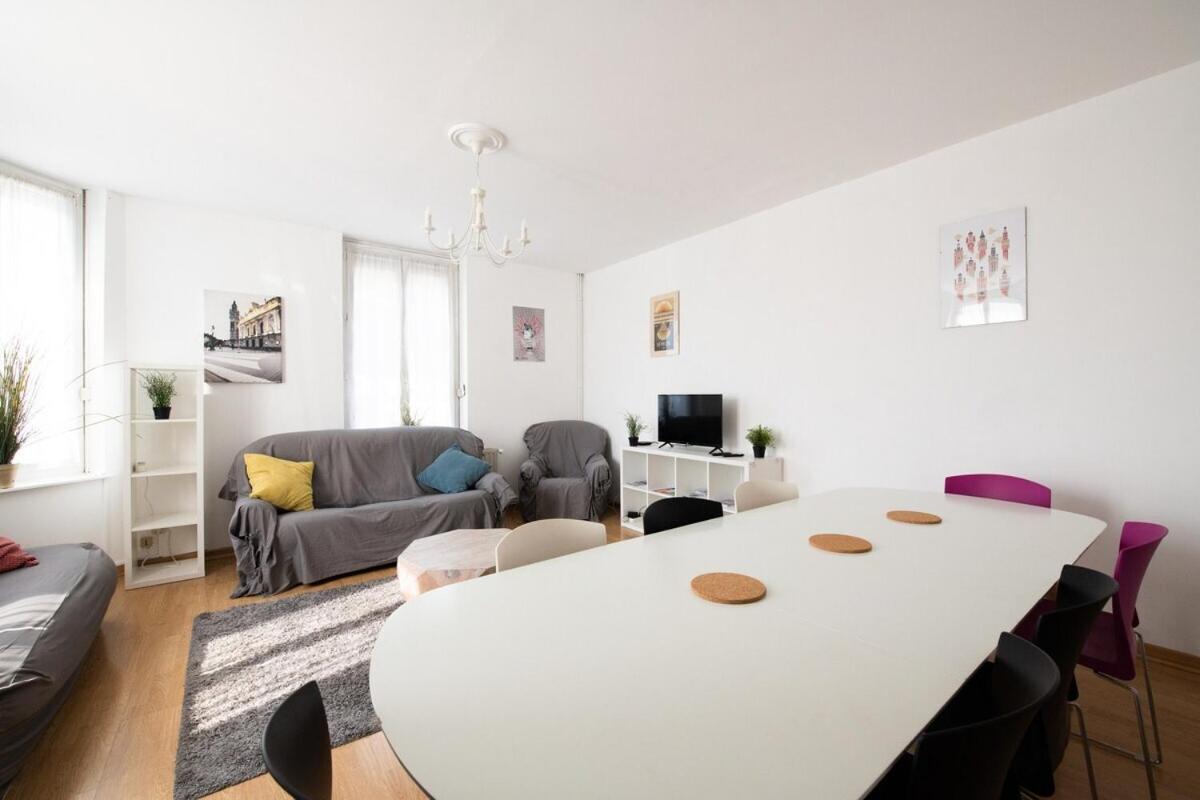 Maison Cosy 4 Chambres, Terrasse, Garage Prive Croix Luaran gambar